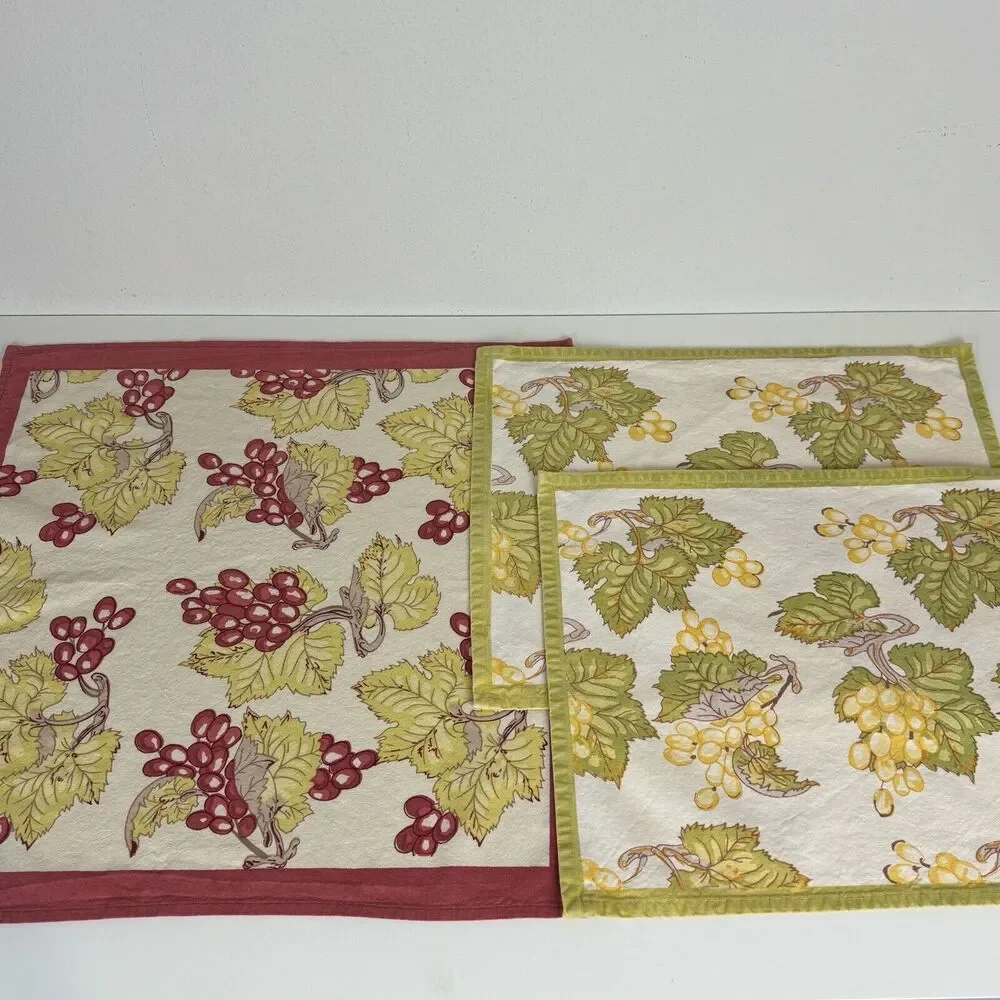 2 Coleur Nature Placemats and 20 inch Small Tablecloth by Bruno Lamy